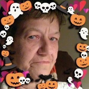 Meet your Posher, Beverly